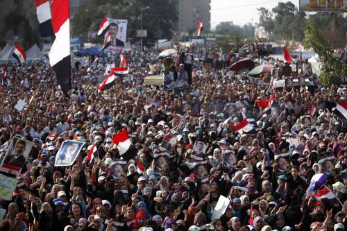 Egitto nel caos, 51 morti Ultimatum dell'esercito