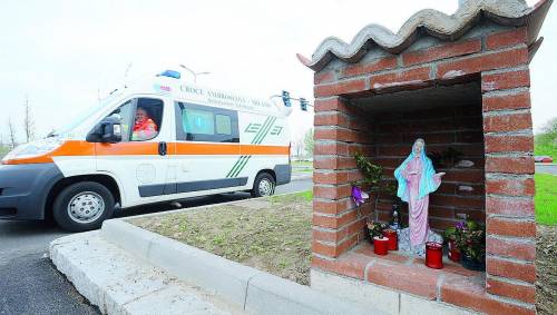 Soldi, auto e telefonini: la truffa delle ambulanze