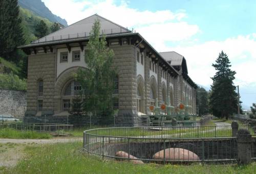 Mini fughe dalla città: ville, laghi, monti e una vecchia centrale