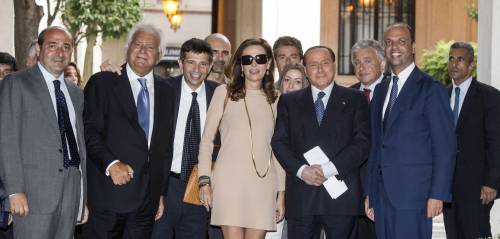 Il Pdl abbassa i toni per tornare unito