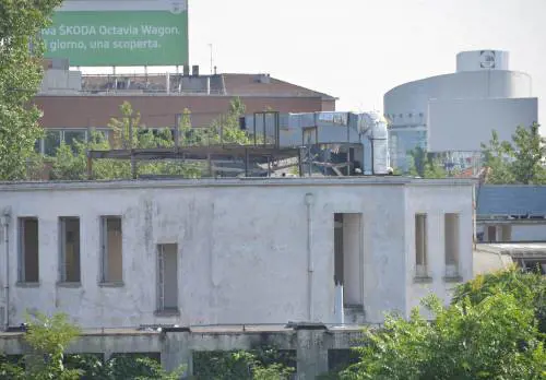 Salvini scalda le ruspe per via Monte Bisbino