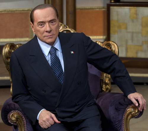 La strategia di Forza Italia 2: "Il simbolo già alle Europee"