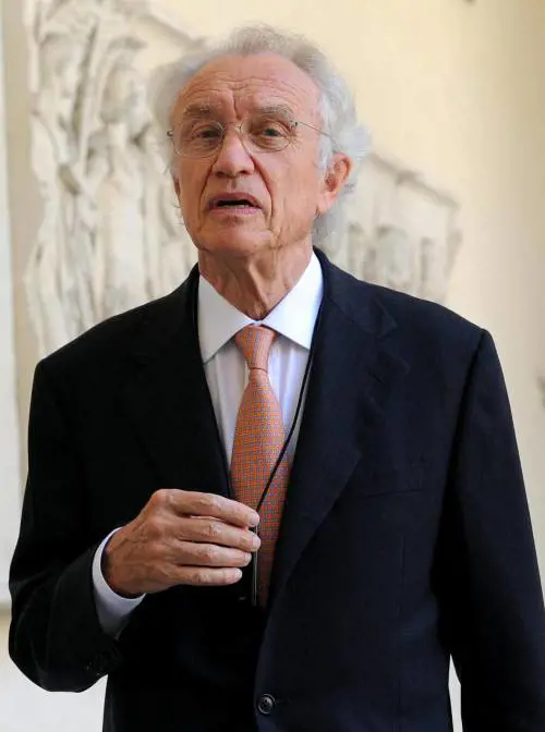 Rcs scende in Borsa (-5%) Patto padrone dei giochi