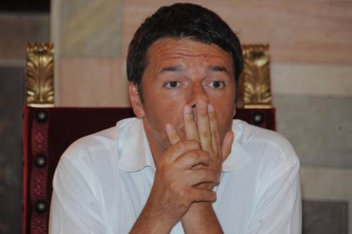Renzi a cuccia col governo Ma prende a schiaffi il Pd