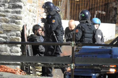 Val Susa, il materiale sequestrato ai manifestanti
