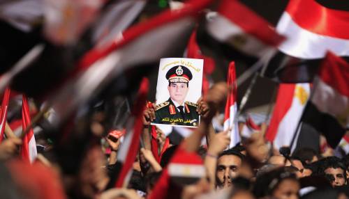 Egitto, Sisi verso la presidenza con l'appoggio dei militari