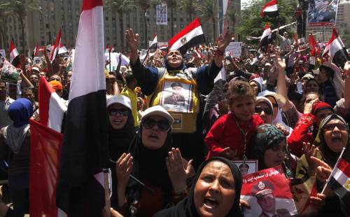 Egitto, tornano gli scontri. Attese in piazza milioni di persone