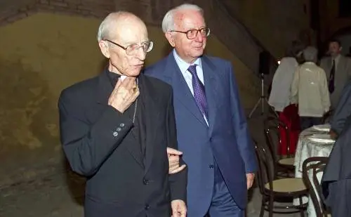 Morto a 99 anni appena compiuti il cardinale diventato celebre spiegando i «Dieci comandamenti»