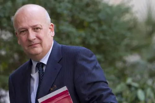"Solo la soluzione politica può salvare l'Italia da un conflitto pericoloso"