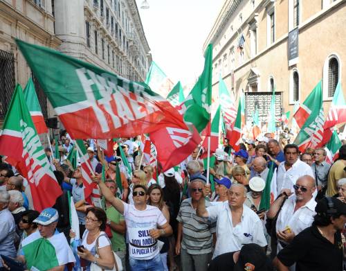 Decadenza, Pd e governo accelerano. Forza Italia in piazza il 27 novembre