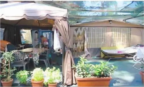 La villeggiatura in poltrona dell'Italia in campeggio