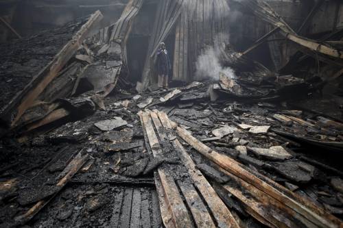 Kenya, il giorno dopo all'aeroporto distrutto
