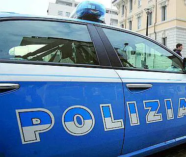 Si uccide nella sua agenzia di viaggiSesto San Giovanni