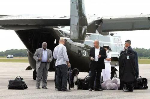 Obama in vacanza nell'esclusiva isola di Martha's Vineyard