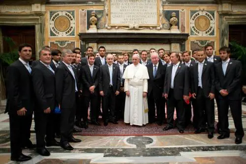 Francesco e il calcio-business: "Prima uomini, poi campioni"