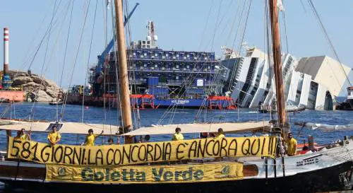 Blitz di Legambiente al Giglio Gabrielli: "Rotazione a settembre"