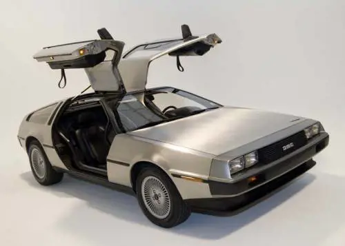 Delorean Dmc-12, la macchina del tempo adesso vuol diventare verde 