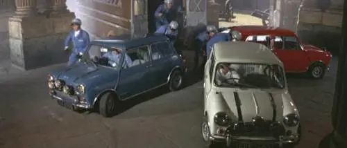 La Mini Cooper, Dio salvi la regina dalla piccolina più incantevole che c'è