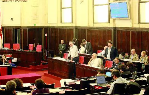 Il Pdl dal prefetto: manca democrazia