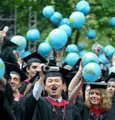 Il super manager perfetto? Si è laureato ad Harvard