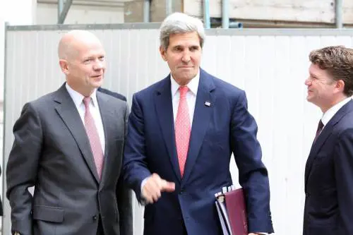 Kerry: "Assad consegni le armi chimiche ed eviterà l'attacco"