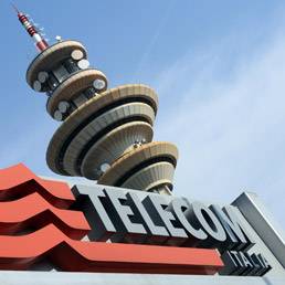 Telecom a Telefonica, ma sul mercato non girerà un euro