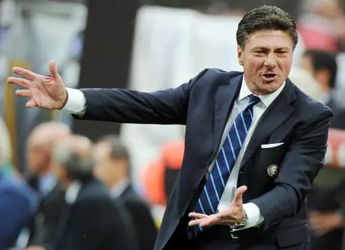 Mazzarri "copia" la Juve: difesa, modulo e fame
