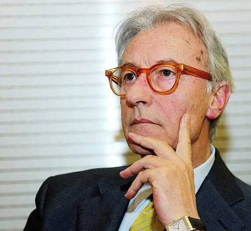 Formigli contro Feltri: "Razzista ignorante"