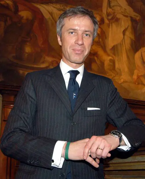 Rcs, pochi soci nel progetto Elkann