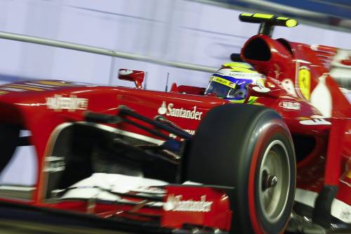 F1, Gp di Singapore Vettel è in pole Massa davanti ad Alonso