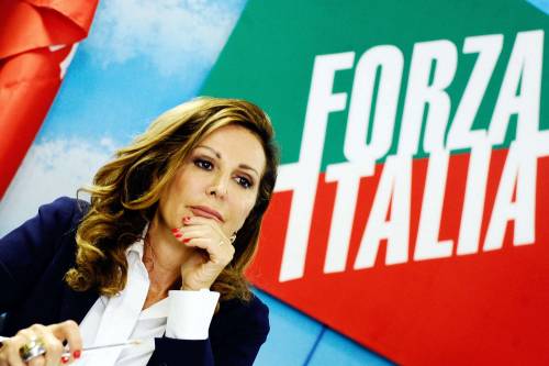 Offensiva Pdl: "Se il ministro non ce la fa, lasci"
