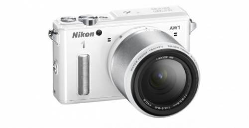 Nikon 1 AW1, la fotocamera impermeabile a ottica intercambiabile