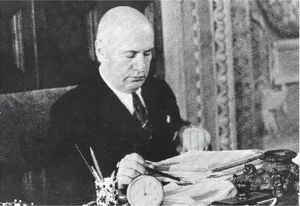 E ora la sinistra celebra il lato buono di Mussolini 