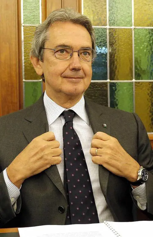 Bernabè: «Telefonica?  L'ho saputo dai giornali»