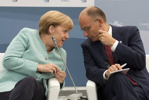 La Merkel tifa "stabilità" per comandarci meglio