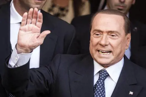 Governo, il Cav condanna le trame di palazzo: "Indecorosa alleanza tra Pd e transfughi del Pdl"