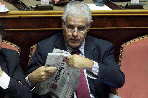 "Non vogliamo la scissione: il Cav rimane il capo di tutti"
