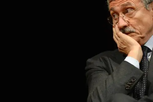 I giochetti di Lord D'Alema, protettore dei comunisti Pd