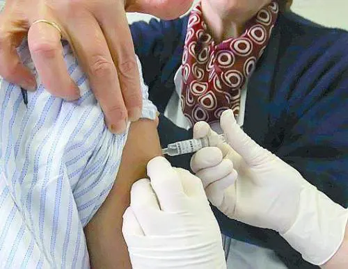 Narcolettico dopo il vaccino anti-suina. Maxi risarcimento al bambino