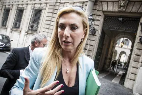 Michaela Biancofiore al termine del vertice del Pdl