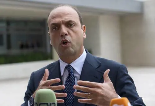 Alfano rivendica l'azione del Pdl: "Noi sentinelle anti-tasse"