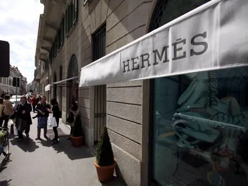 Lunedì Hermès cambia casa