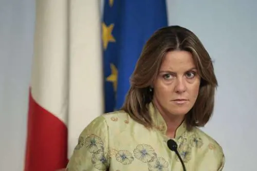Eterologa, il ministro Lorenzin: "Non entrerà in vigore fino all'approvazione della legge"