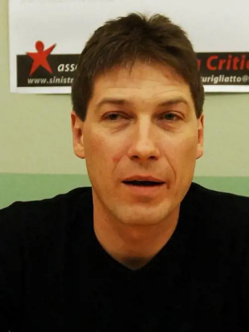 Macché studenti, il leader è un politico