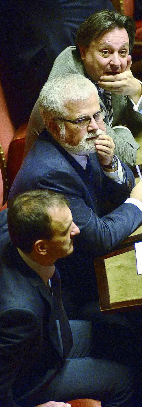 Il grillino indeciso Orellana cambia idea: "Non mi dimetto più"