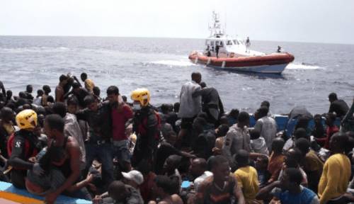 Dopo solo nove giorni la tragedia si ripete: altri 50 morti in mare