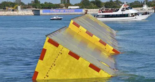 Mose, superato il primo test ma l'acqua alta resta un incubo