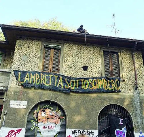 Occupazioni, denunciato Pisapia