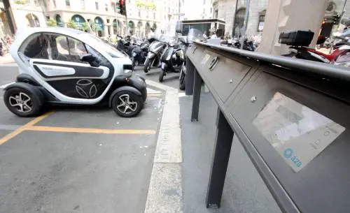 Wi-fi, monitor e auto elettriche A Milano le prime isole digitali