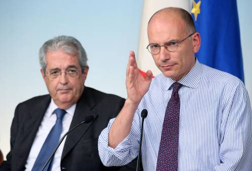 Fabrizio Saccomanni ed Enrico Letta durante una conferenza stampa